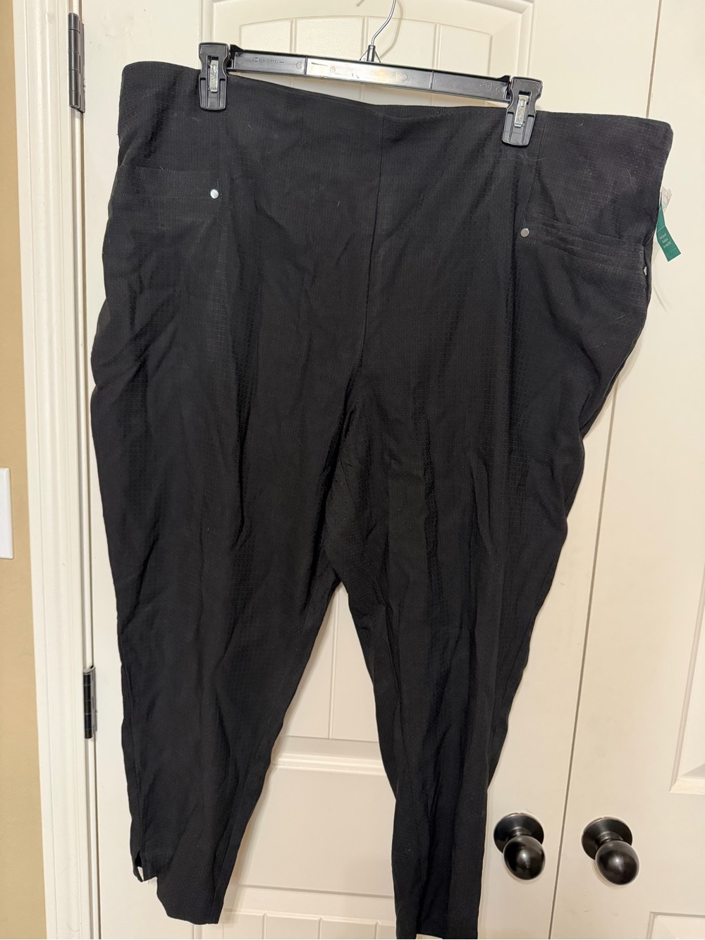 NWT-Women’s Crop Dress Pant